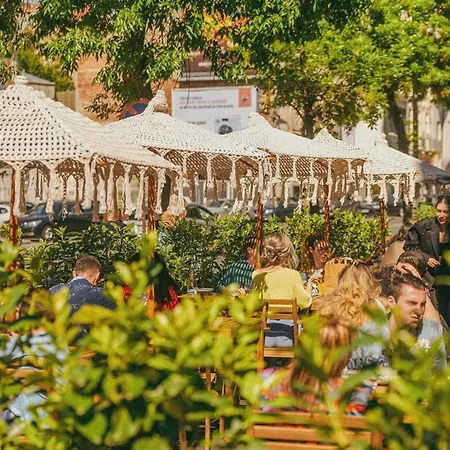 汽车旅馆 Nishani Boutique 3*