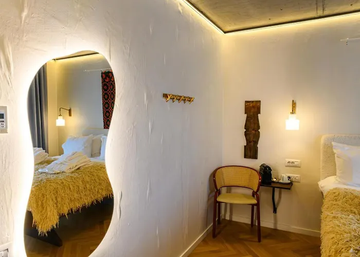 Nishani Boutique Bucharest