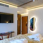 Nishani Boutique Motel 3*