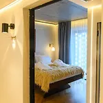 Motel Nishani Boutique Boekarest