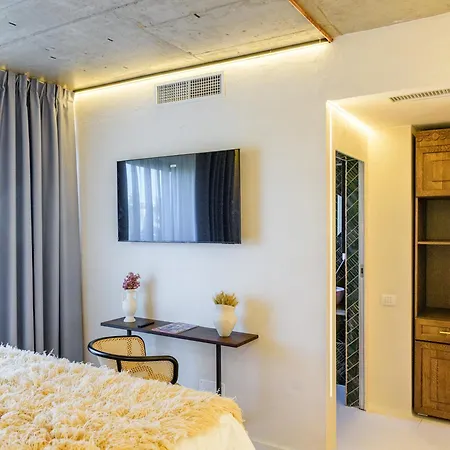 Μοτέλ Nishani 5 Stars Boutique Βουκουρέστι