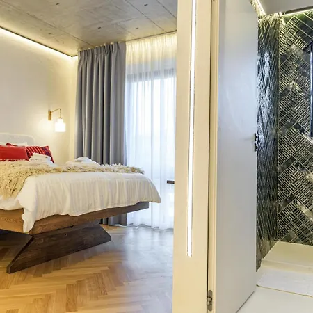 Nishani 5 Stars Boutique Motel