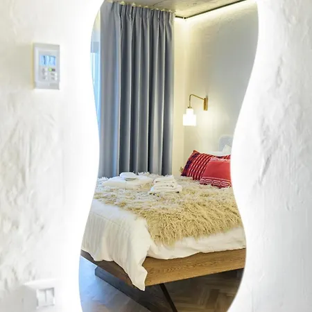 Nishani 5 Stars Boutique Motel