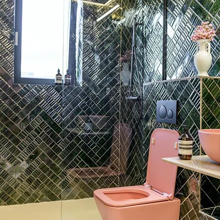 Nishani 5 Stars Boutique Μοτέλ *
