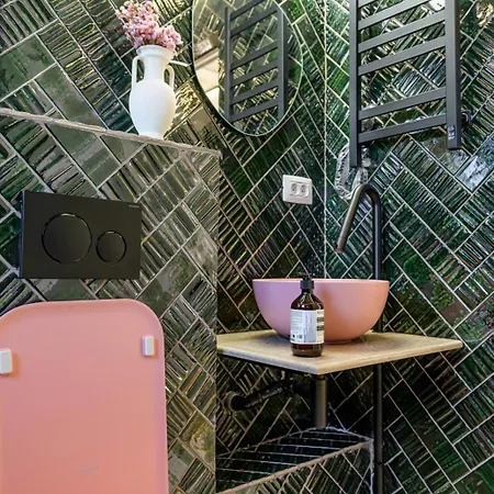 Nishani 5 Stars Boutique Βουκουρέστι
