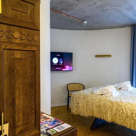 Nishani 5 Stars Boutique Μοτέλ