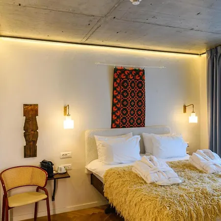 Nishani 5 Stars Boutique Motel