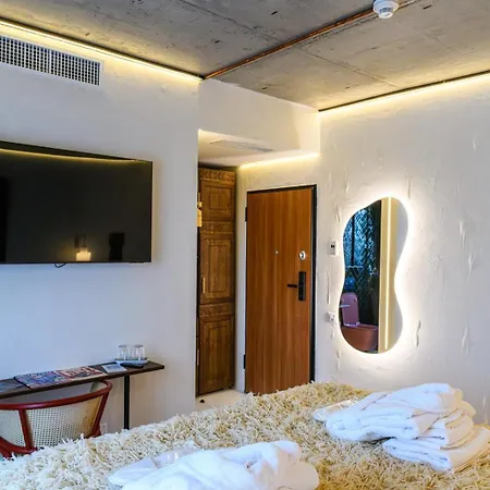 Nishani 5 Stars Boutique Μοτέλ *
