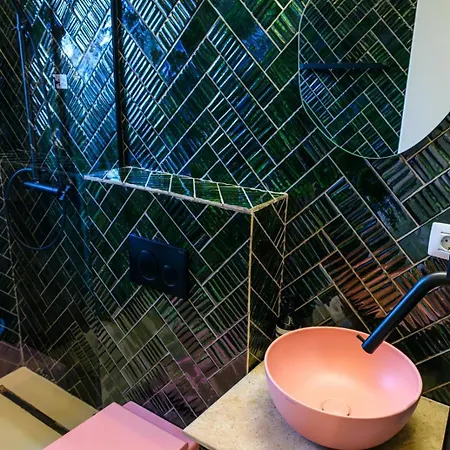 Nishani 5 Stars Boutique Motel