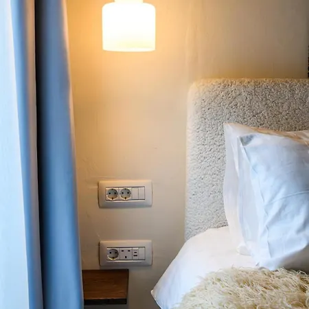 Motel Nishani 5 Stars Boutique Bucharest