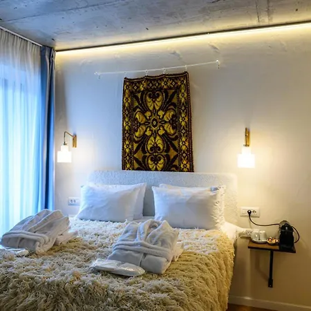Nishani 5 Stars Boutique Bucharest