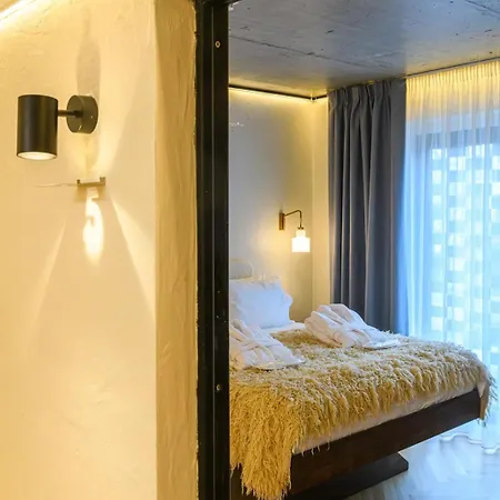 Nishani 5 Stars Boutique Motel *