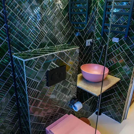 Nishani 5 Stars Boutique Motel